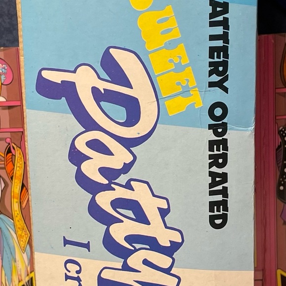 Collectible 1970s Sweet Patty Vynl by Doll World 17 inches. - Picture 3 of 7